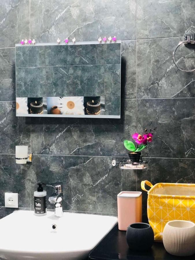 Sweet Apartment In Κουτάισι Εξωτερικό φωτογραφία
