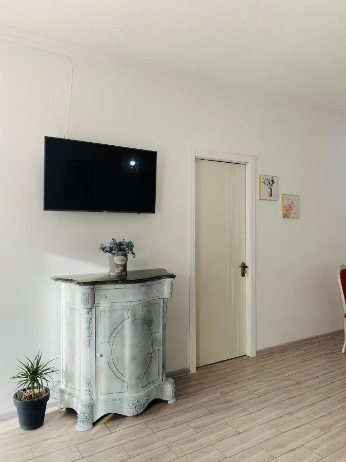 Sweet Apartment In Κουτάισι Εξωτερικό φωτογραφία